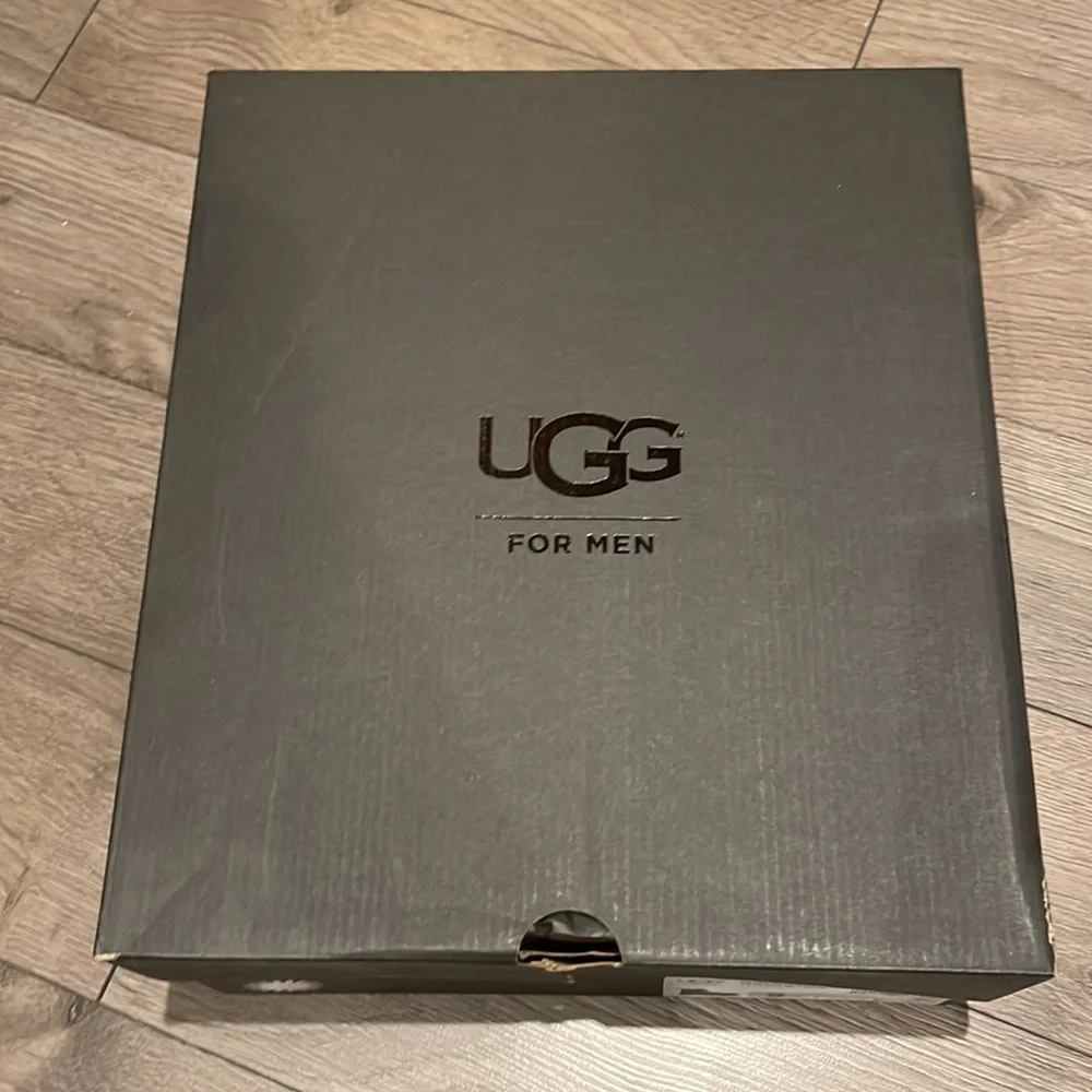 NEW Men’s UGG Boots size 9 - Picture 4 of 5